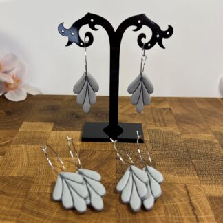 Lístečky na kroužku silver grey